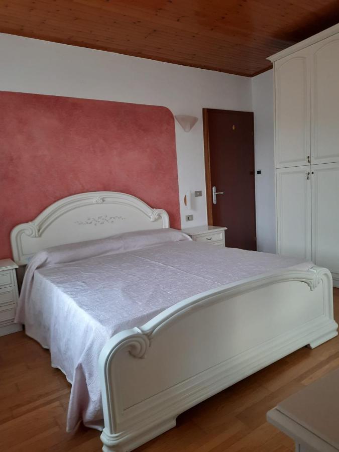 הוילה טואנו Casa Santa Emerenziana מראה חיצוני תמונה